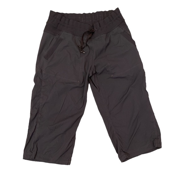 lululemon athletica Pants - Lululemon dance studio cropped pants
